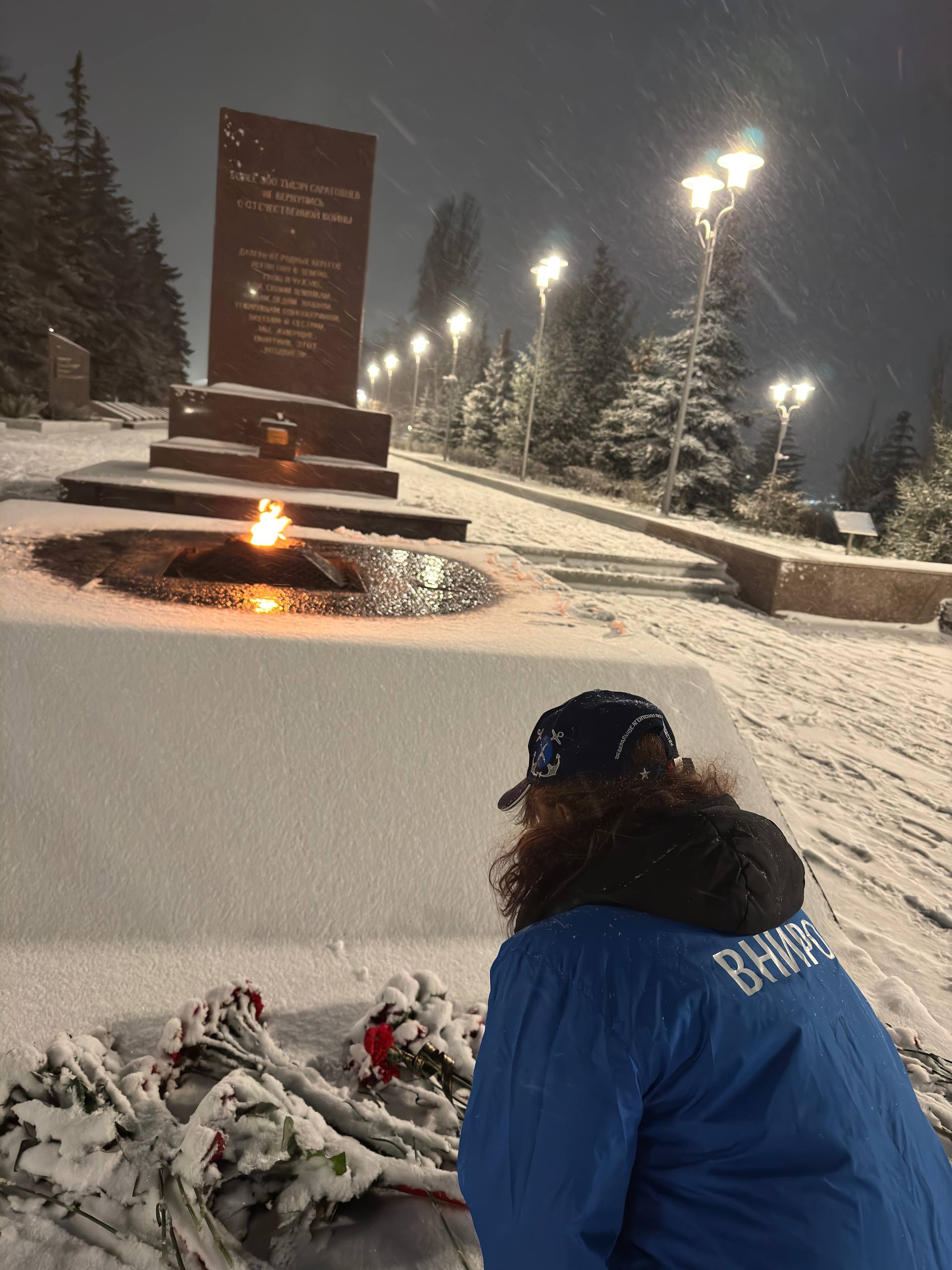 3 почтили память.jpg